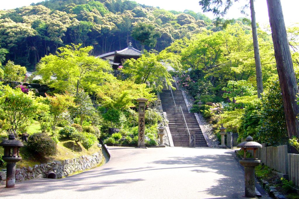 Mimuroto-ji, Precincts