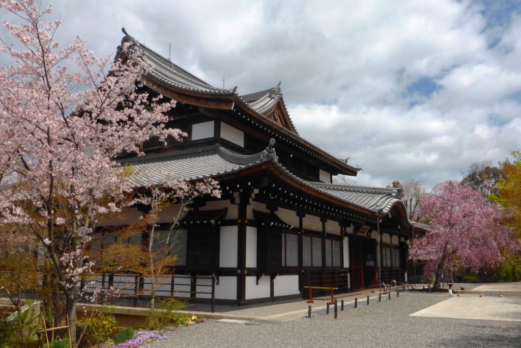 Shogunzuka Seiryu-den, Seiryu-den (Main Hall)